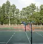缺席投篮球场，球员面临风雨考验