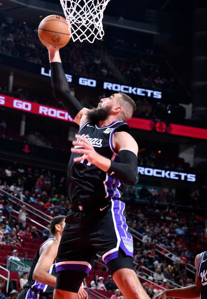 开云体育官方网站-杜塞尔多夫在客场力克对手，稳步前进