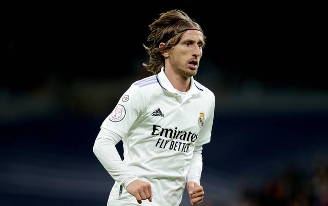 开云平台-包含皇家马德里逆转取得宝贵三分的词条