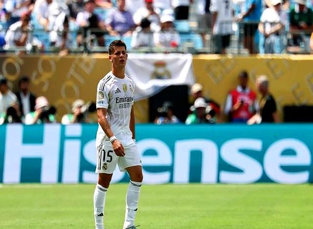 包含皇家马德里逆转取得宝贵三分的词条