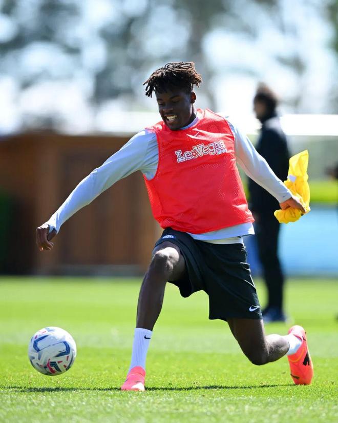 开云APP-汉·达诺维奇发挥出色，帮助罗马重返前四的简单介绍