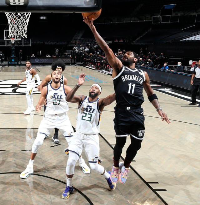 阿伦主场大捷，稳固联赛领先地位