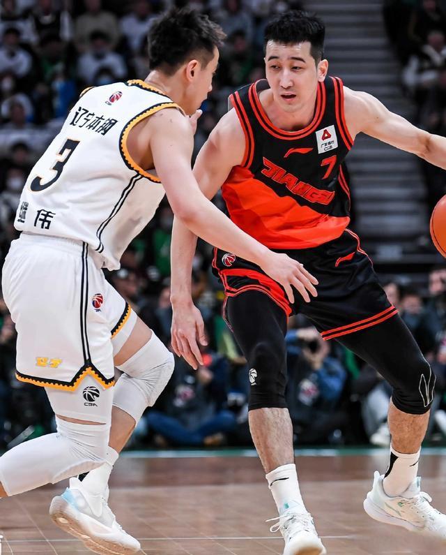 开云体育app-TSM绝杀HKA，369单局斩获MVP焦点之战淘汰赛，引爆全场热议