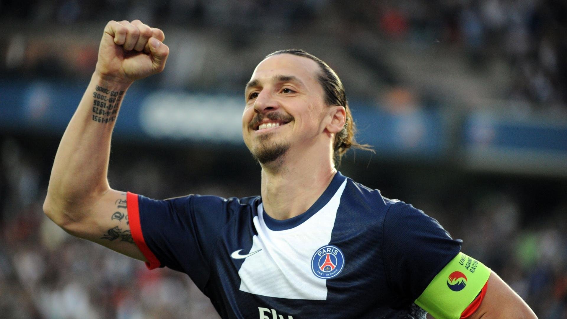 时空交错的高歌，当利拉德在美加墨世界杯之夜点燃篮球的火焰 一场跨越维度的个人世界杯，见证巨星如何用投篮改写狂欢的叙事