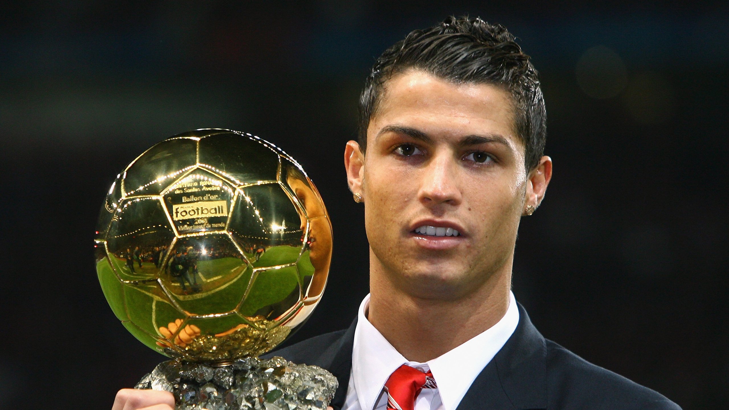 当卢卡库启动季后赛模式，绿茵场上的篮球法则